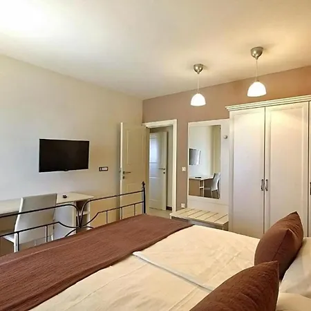 Bella Vista Poletti