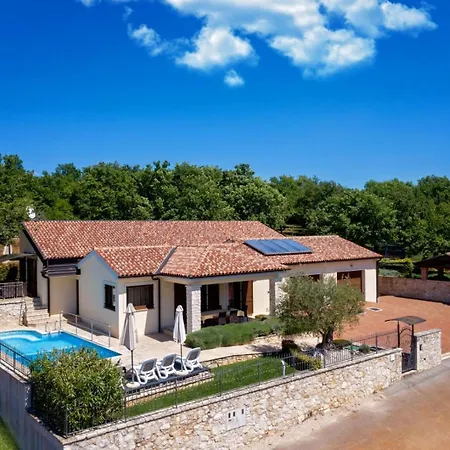 Bella Vista Poletti * Markovac